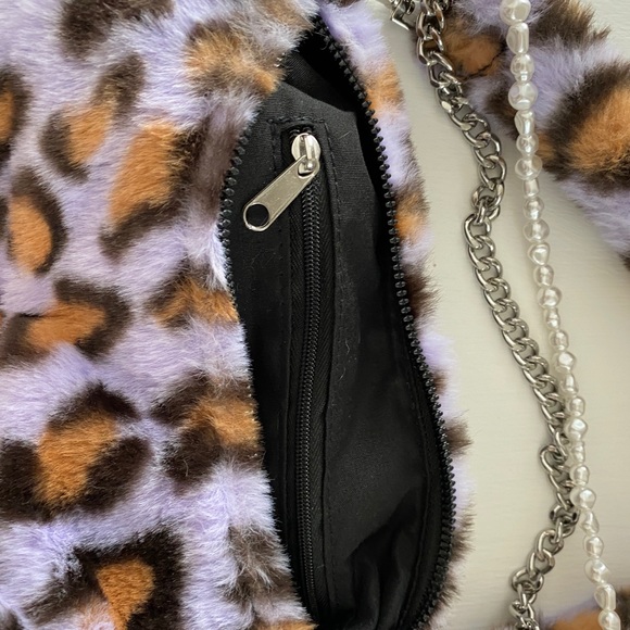 Purple leopard faux fur handbag from Urban - Picture 3 of 5